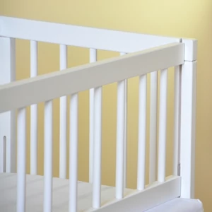 Kép 3/5 - Oldalrács babaöbölhöz - fehér